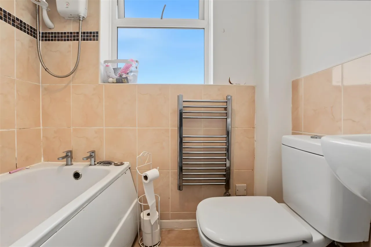 Hellebore Close, Nottingham, NG5, photo 8