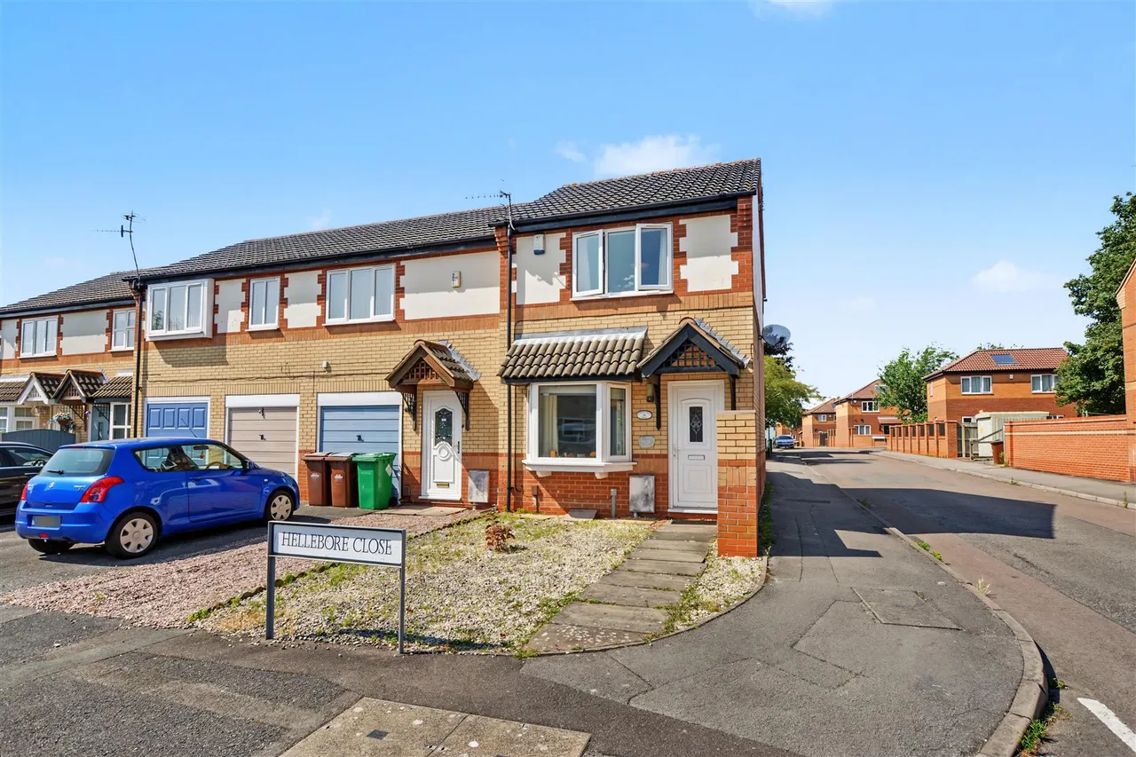 2 bed house for sale, Hellebore Close, Nottingham, NG5