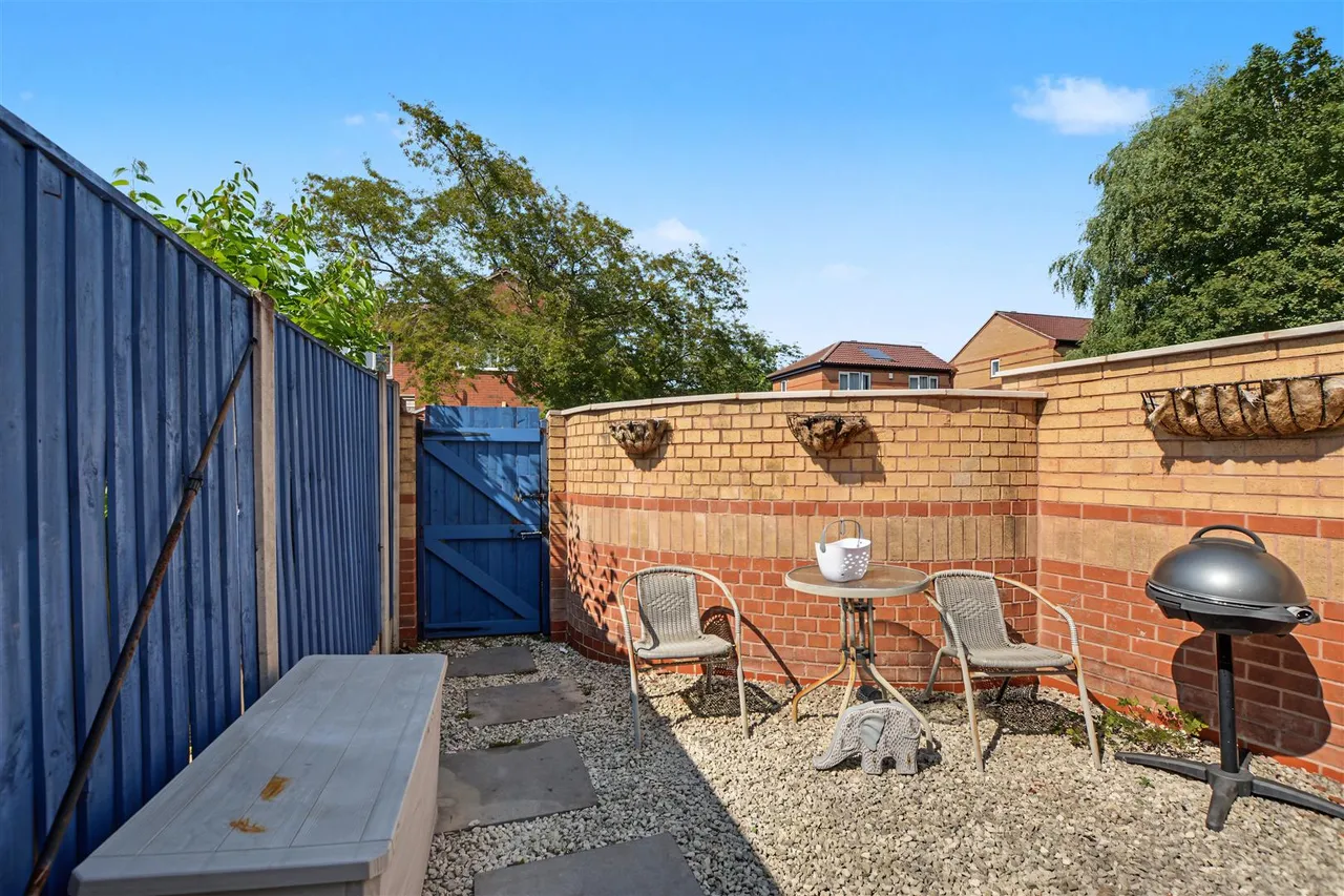 Hellebore Close, Nottingham, NG5, photo 9