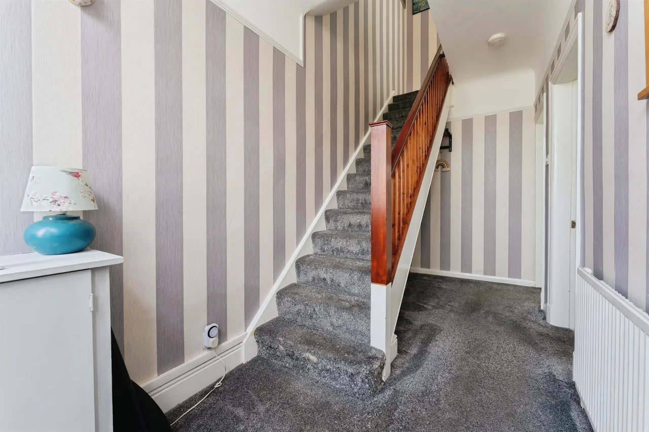 Chester Road, Whitby, CH66, photo 16