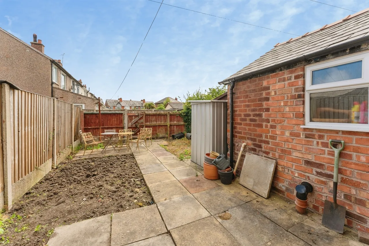Chester Road, Whitby, CH66, photo 18