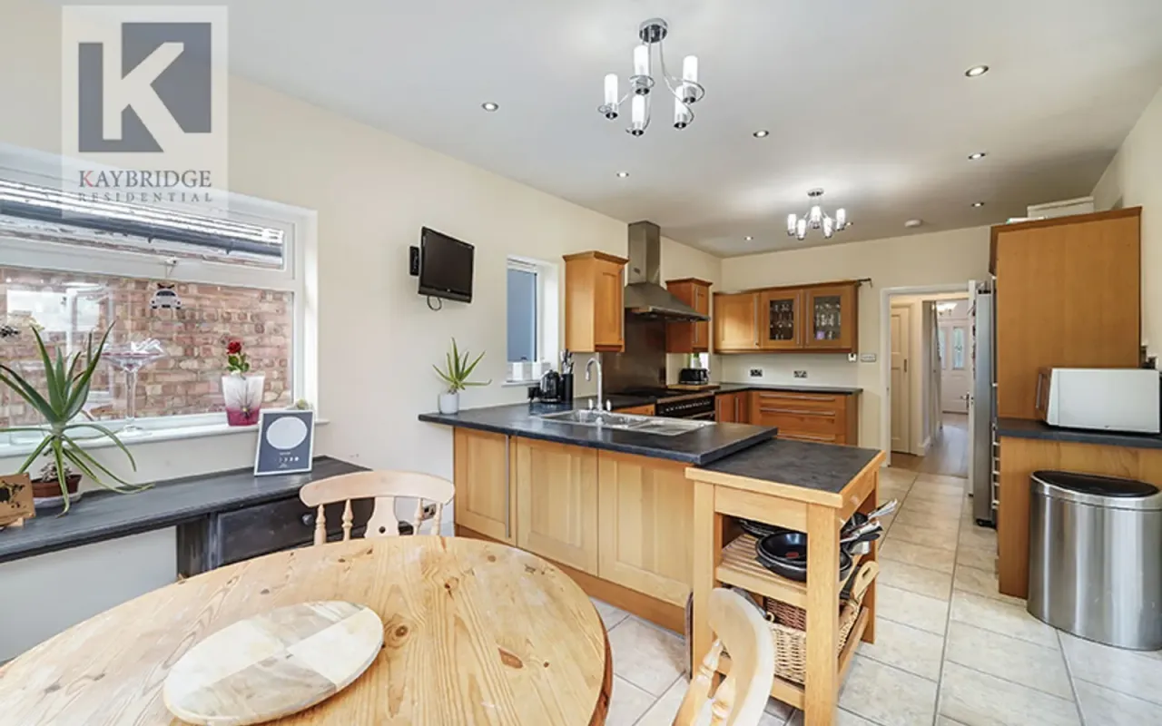 Raleigh Drive, Surbiton, KT5, photo 5