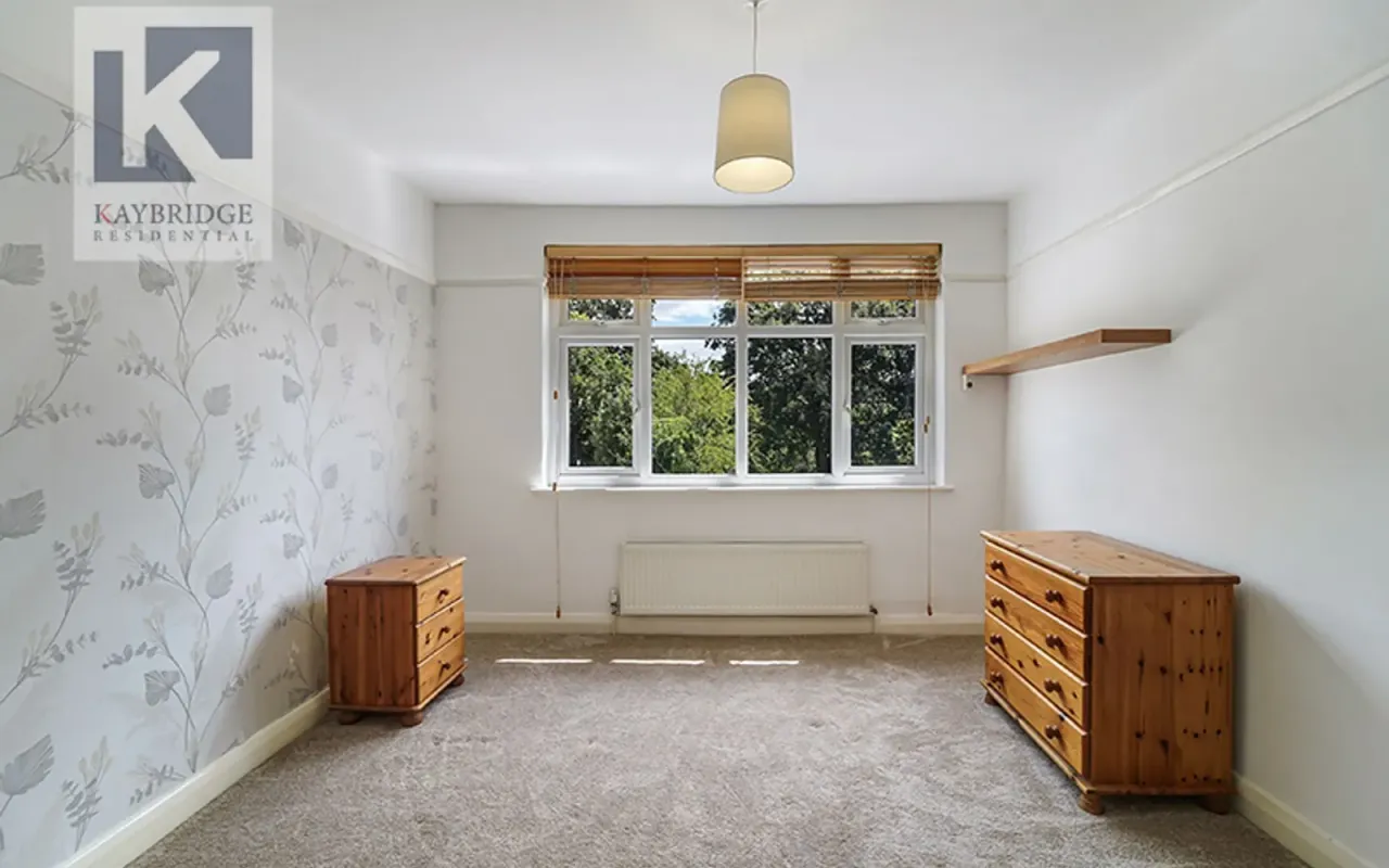 Raleigh Drive, Surbiton, KT5, photo 11