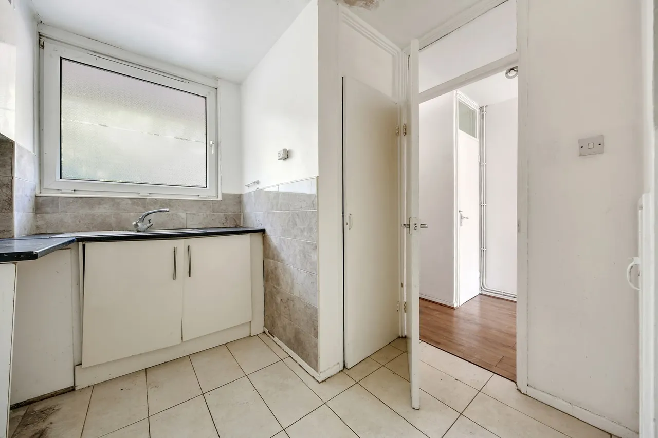 105 Fairfoot Road, London, E3 4EJ, photo 4