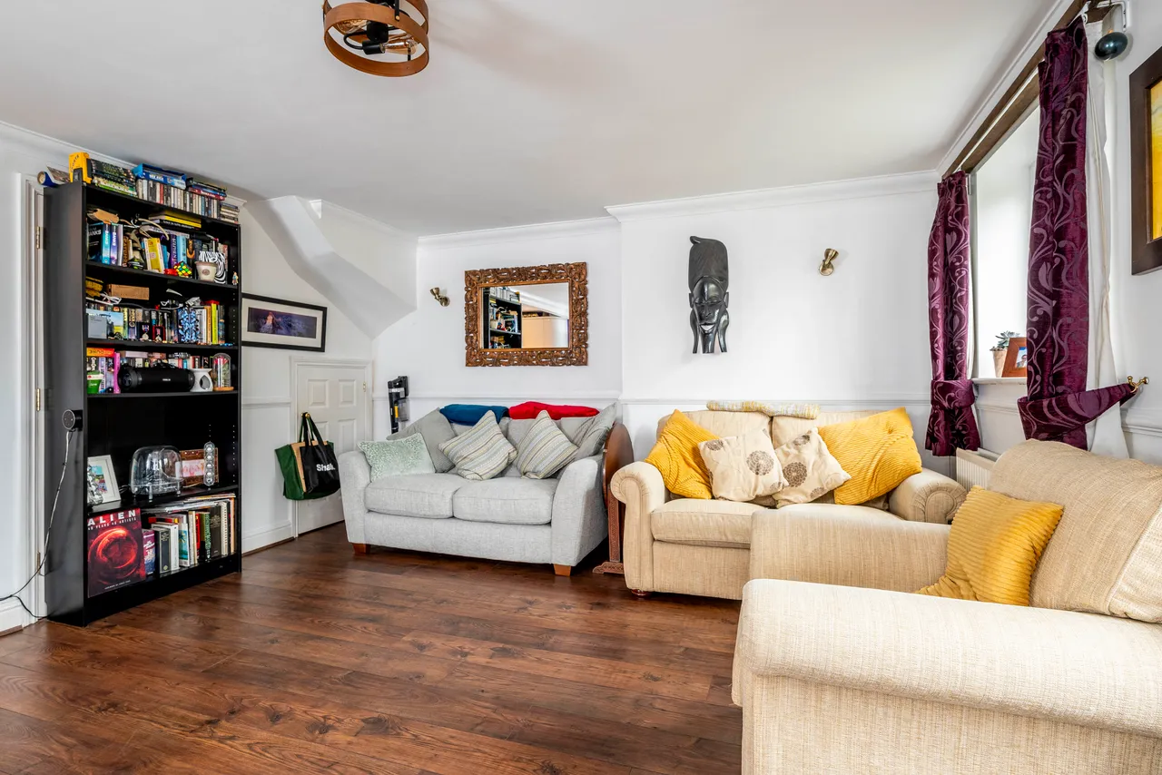 Bushel Cottage, The Maltings, OX15, photo 15