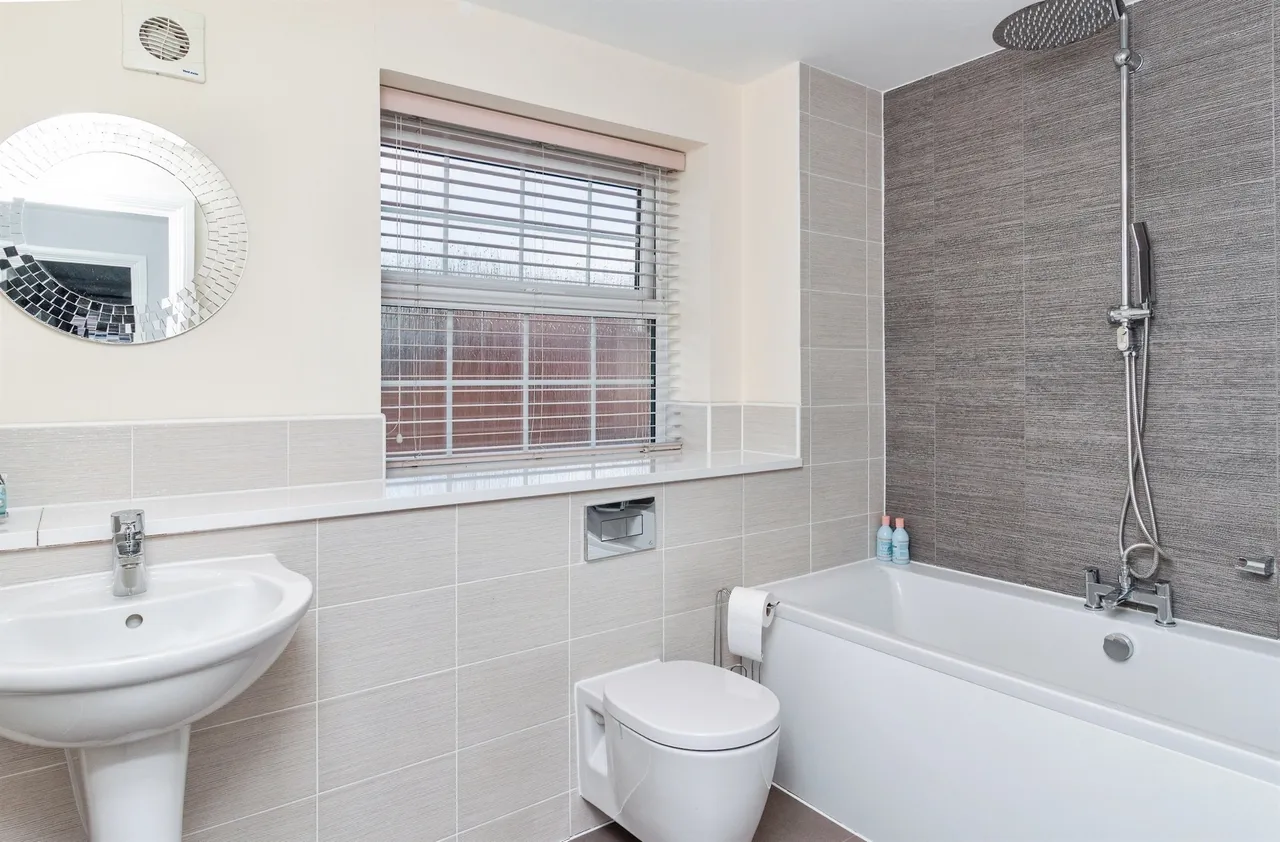 Holden Park, Stafford, ST18, photo 19