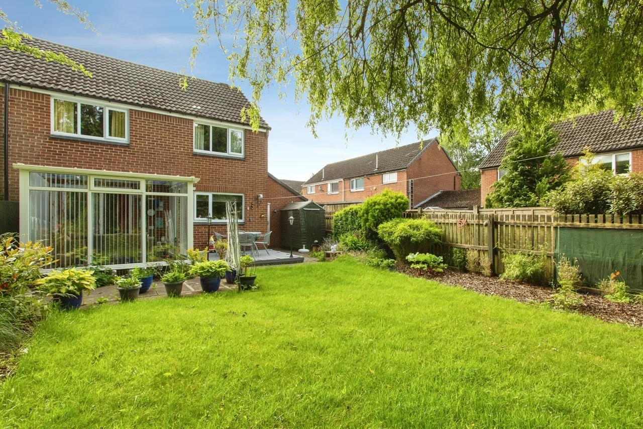 Barn Meadow, Bamber Bridge, Preston, Lancashire, PR5, photo 6