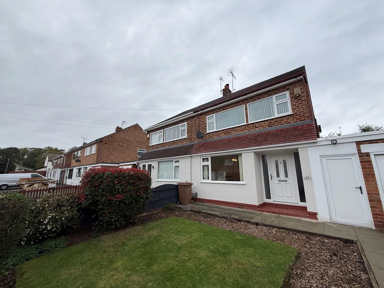 3 bed house to rent, Bowness Avenue, CH63