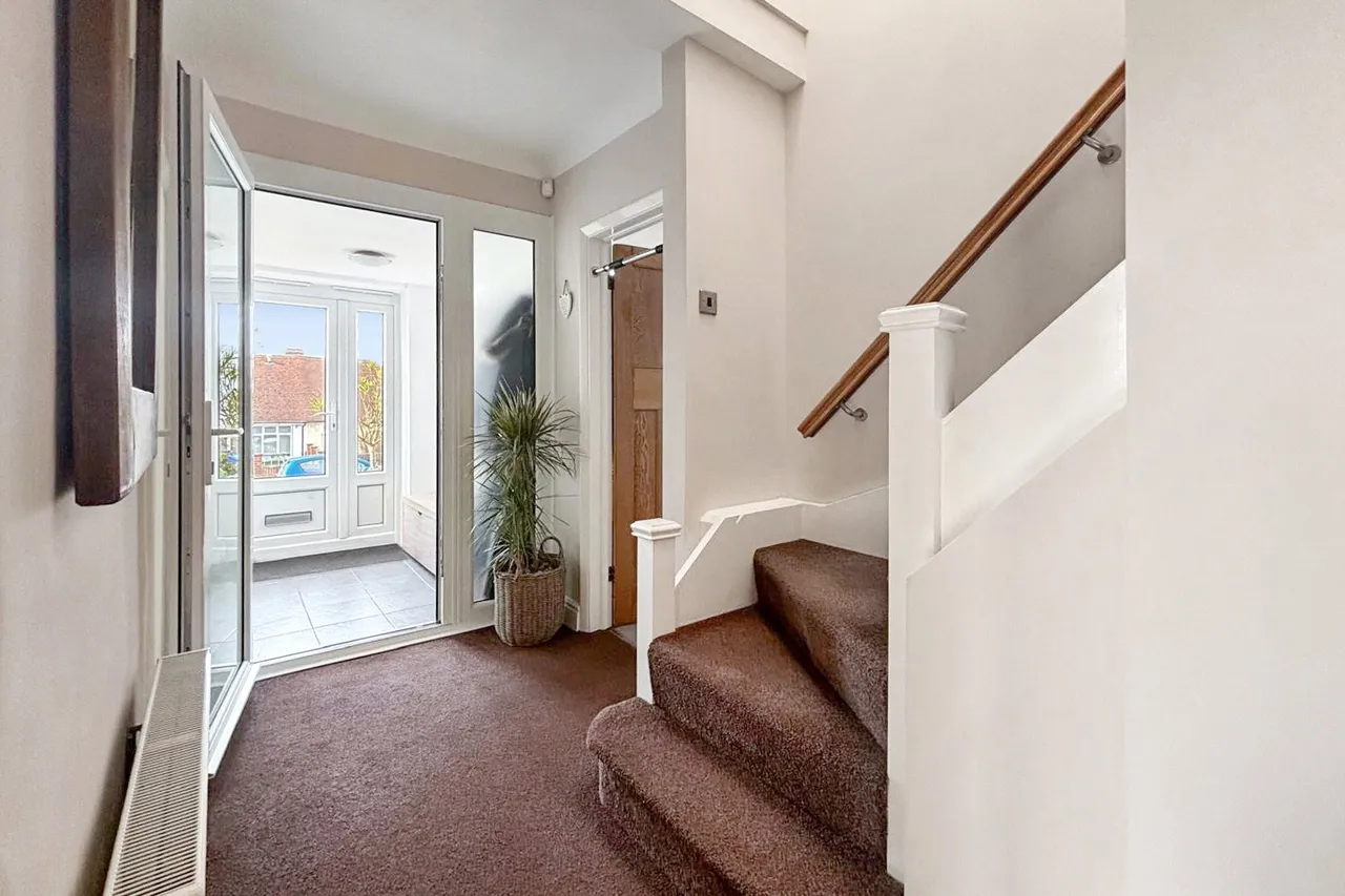 Selborne Avenue, Bexley, DA5, photo 7