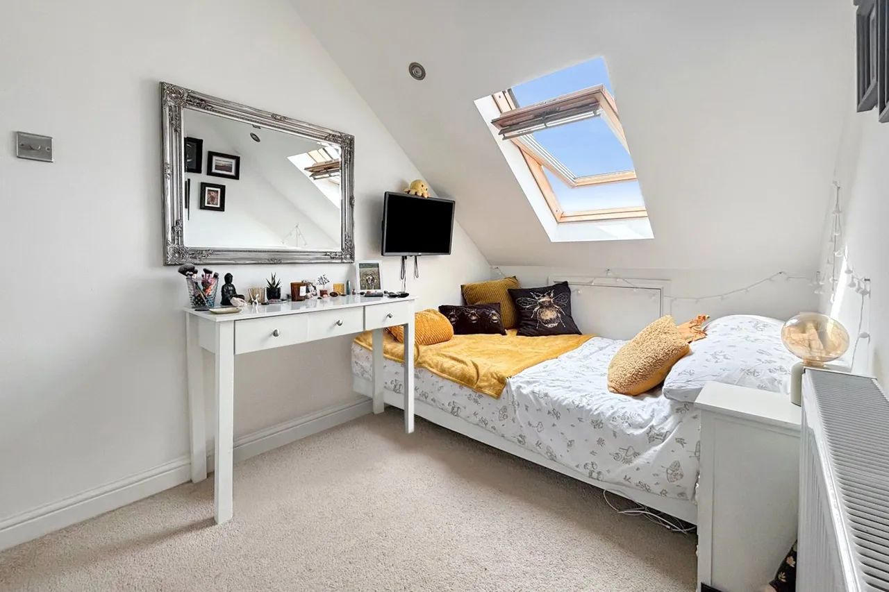 Selborne Avenue, Bexley, DA5, photo 12