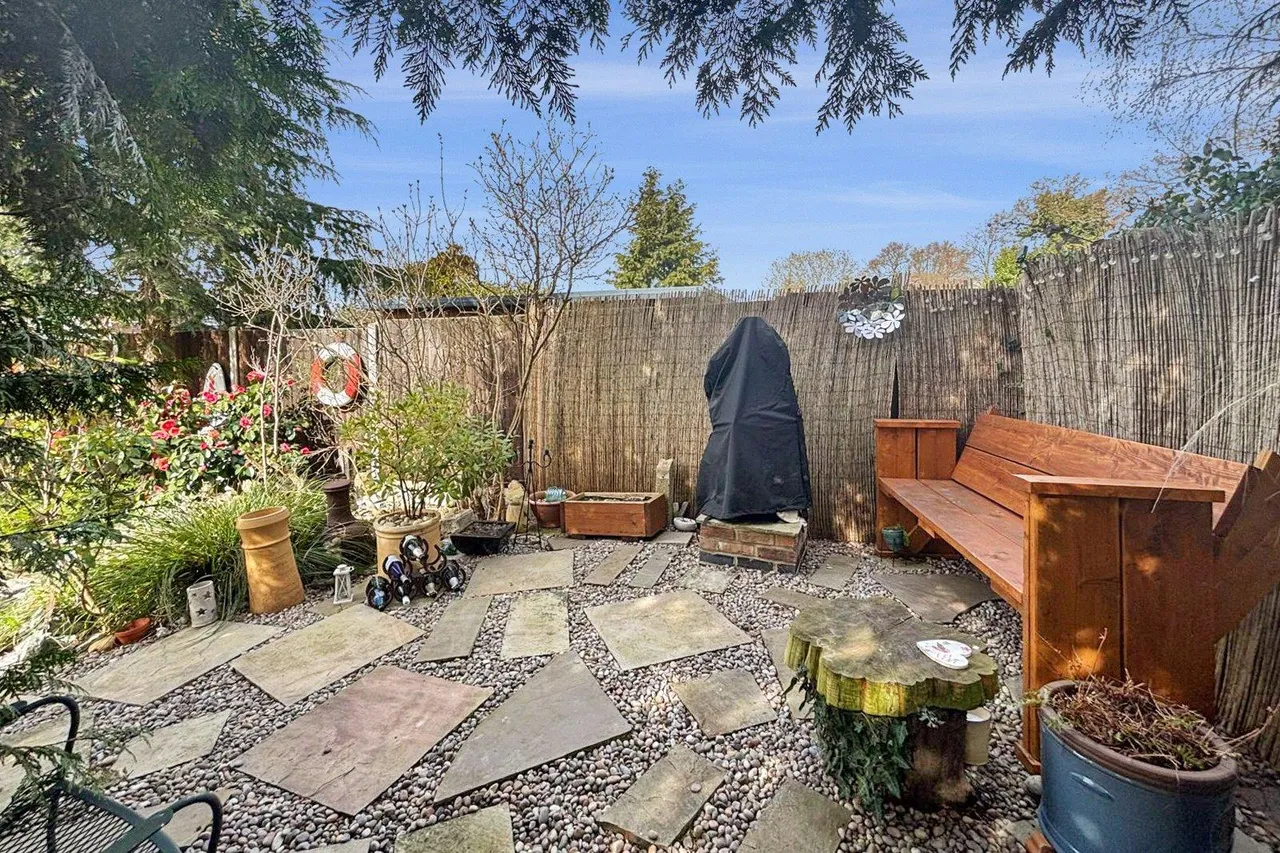 Selborne Avenue, Bexley, DA5, photo 18