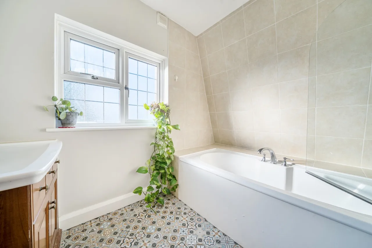The Close, West Byfleet, KT14, photo 15