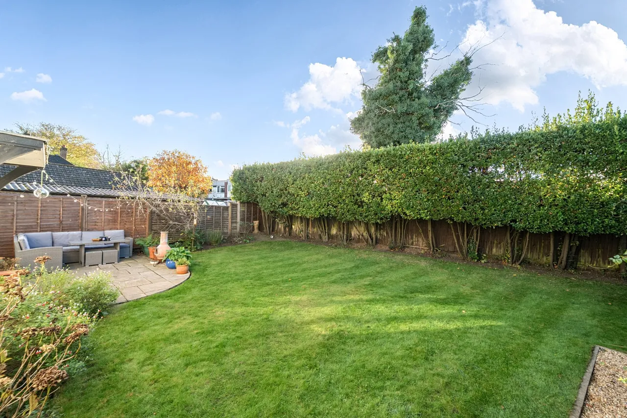 The Close, West Byfleet, KT14, photo 4