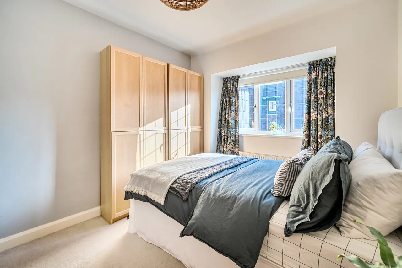 The Close, West Byfleet, KT14, photo 14