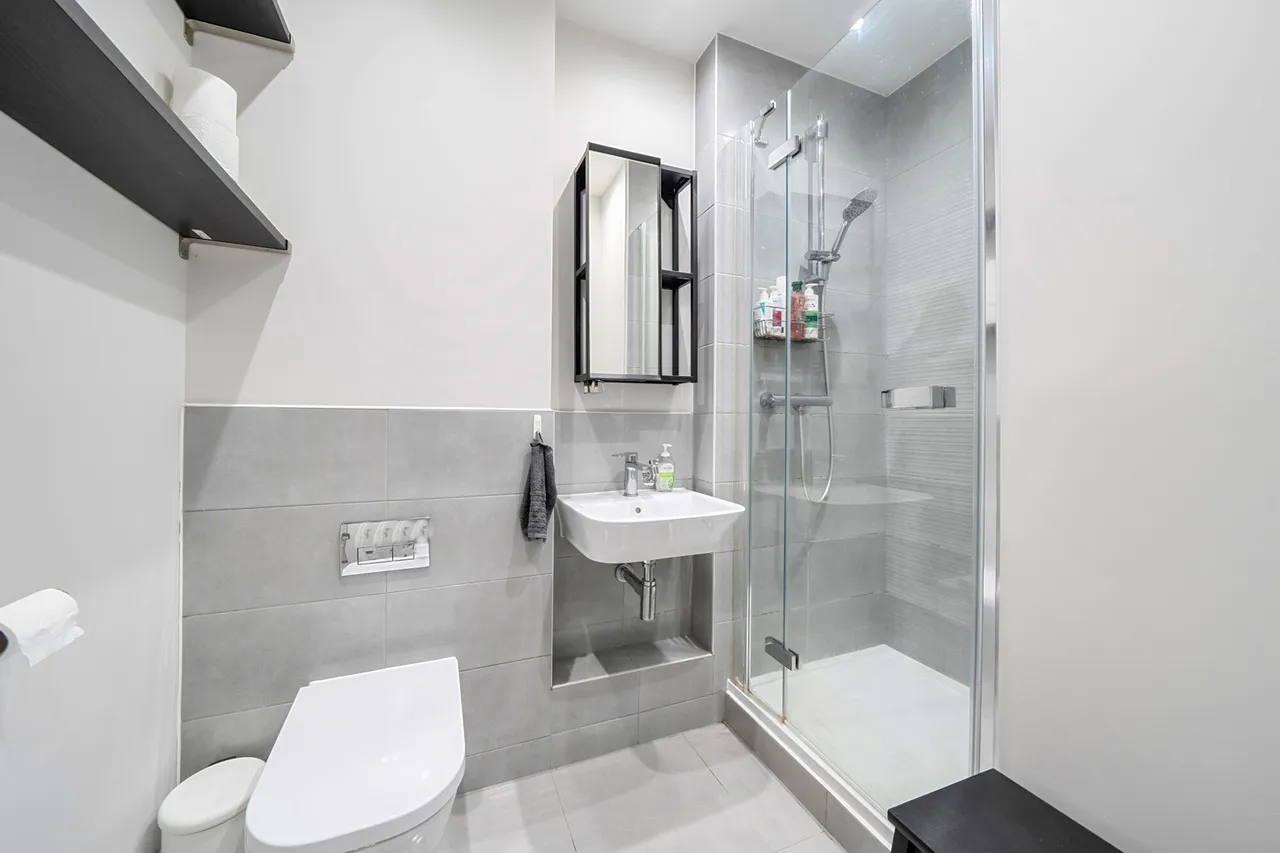 Windsor Street, Uxbridge, UB8, photo 6
