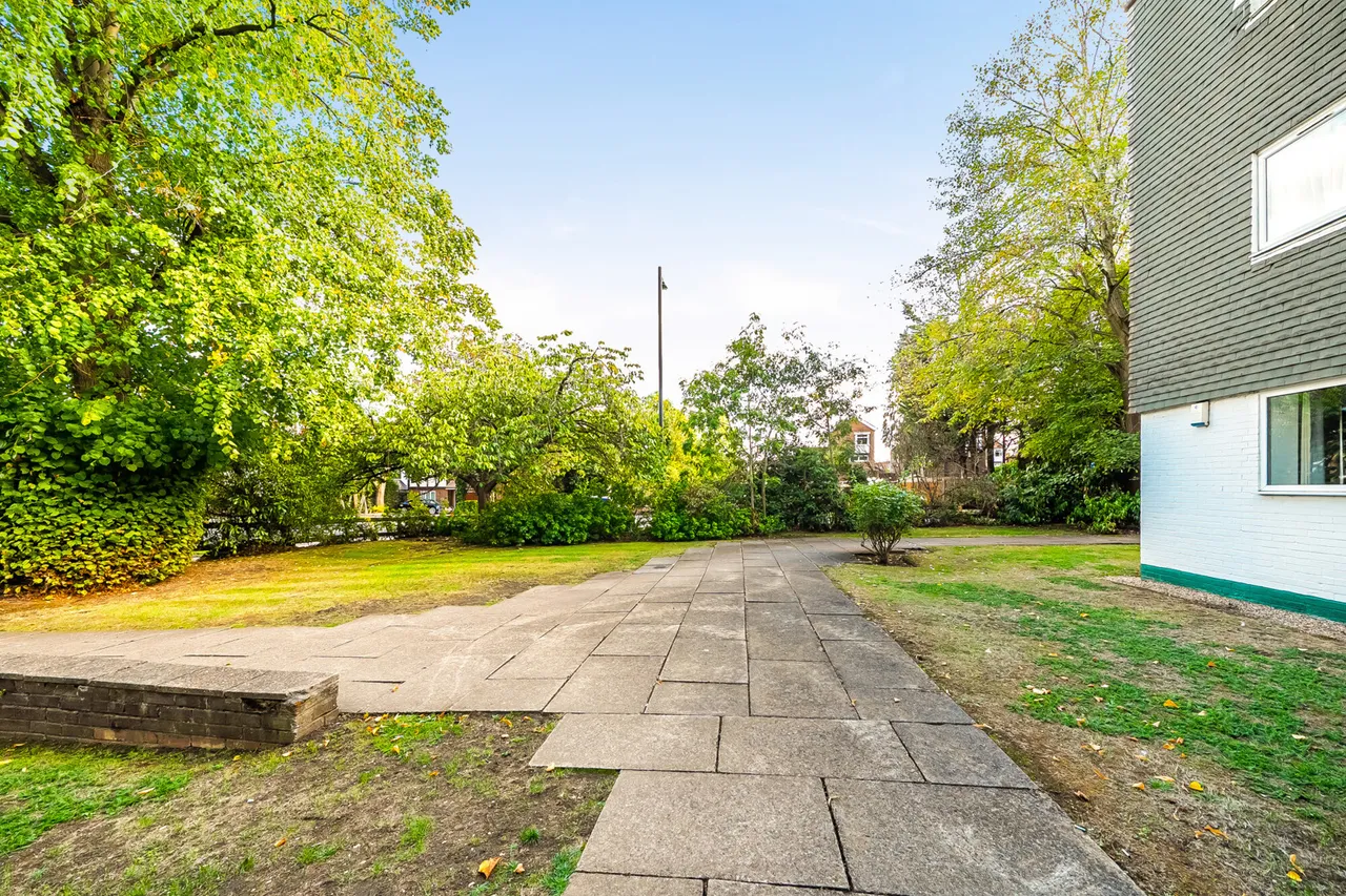 Uxbridge Road, Stanmore, HA7, photo 11