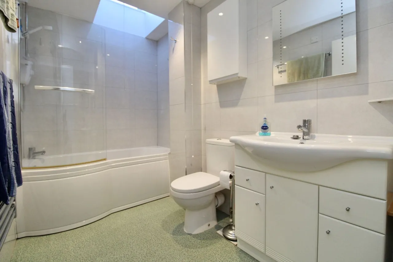 Gosport Street, Lymington, SO41, photo 9