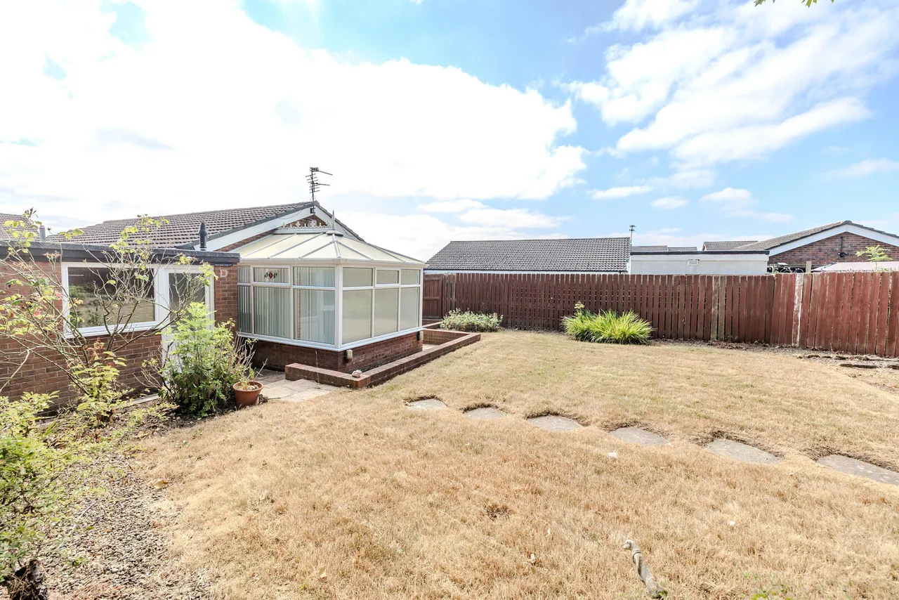 Aldeburgh Avenue, Newcastle Upon Tyne, photo 31