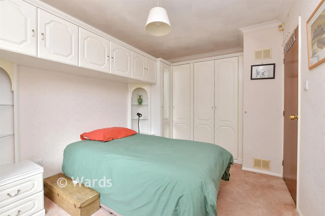 Arthur Salmon Close, Faversham, ME13, photo 7