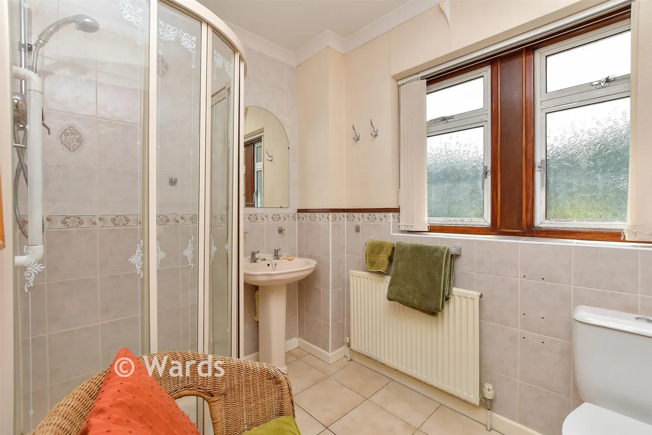 Arthur Salmon Close, Faversham, ME13, photo 9