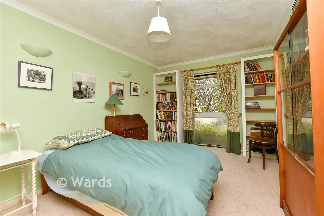 Arthur Salmon Close, Faversham, ME13, photo 8