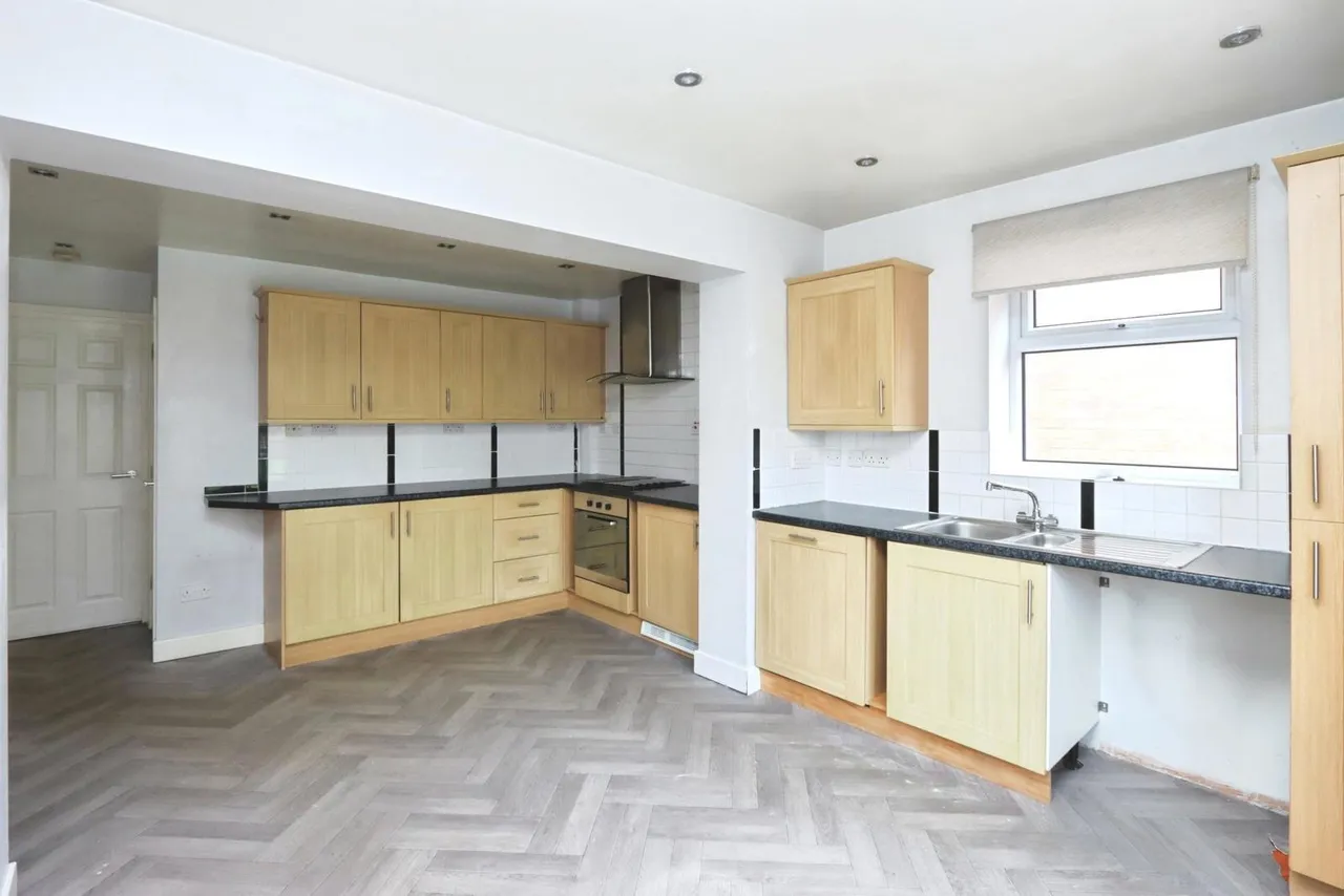 Birley Spa Lane, SHEFFIELD, South Yorkshire, S12, photo 6