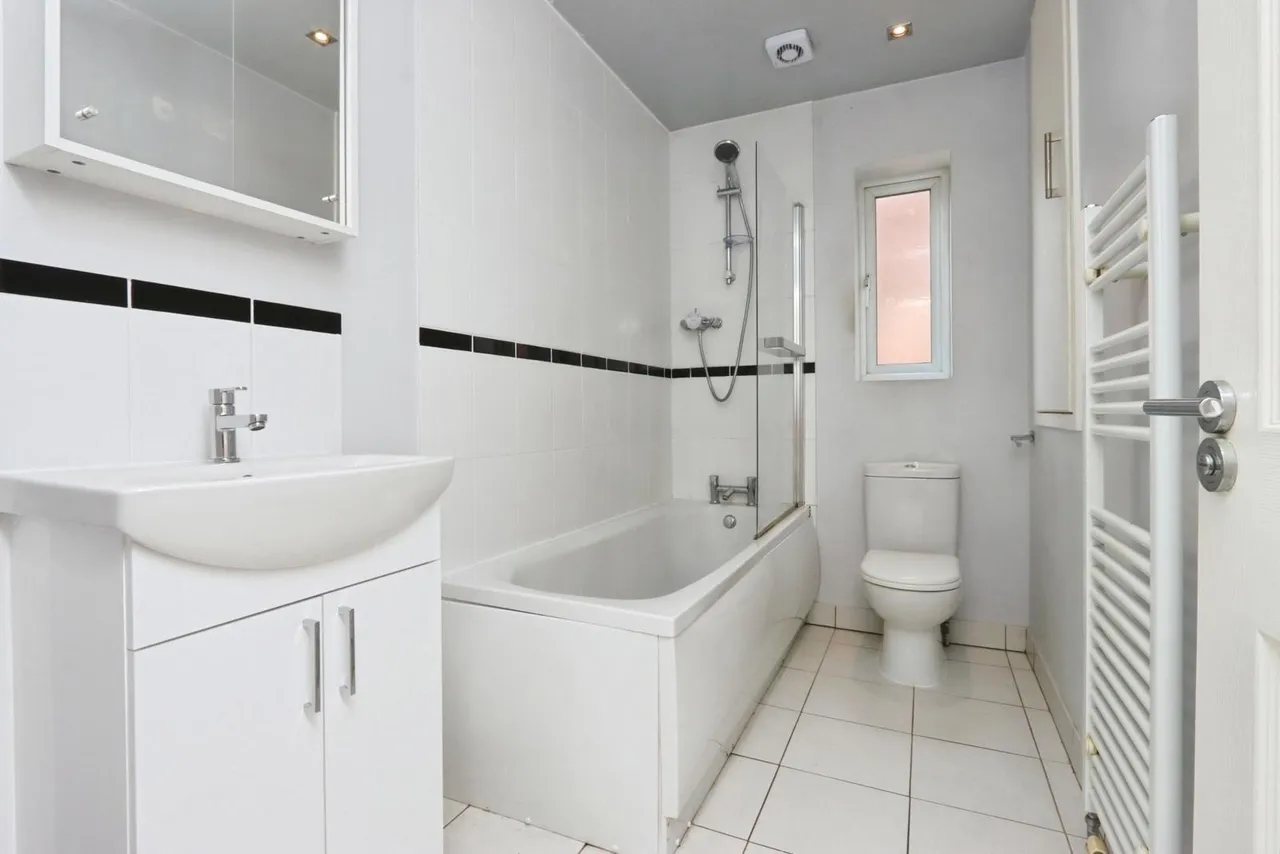 Birley Spa Lane, SHEFFIELD, South Yorkshire, S12, photo 13