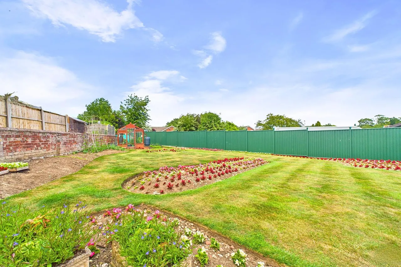 Horkstow Road, Barton-Upon-Humber, DN18, photo 40
