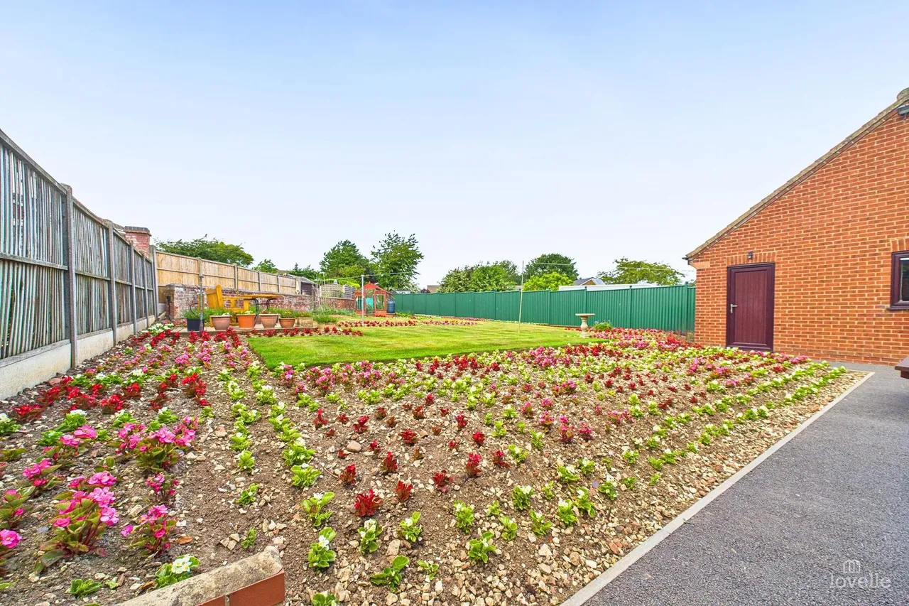 Horkstow Road, Barton-Upon-Humber, DN18, photo 35