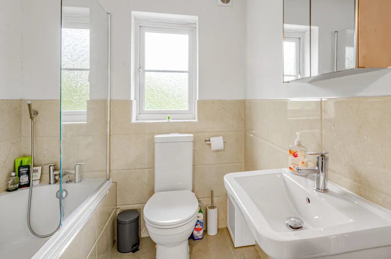 Greave Way, Brimmington, S43, photo 29