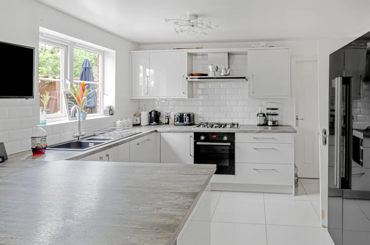 Greave Way, Brimmington, S43, photo 8