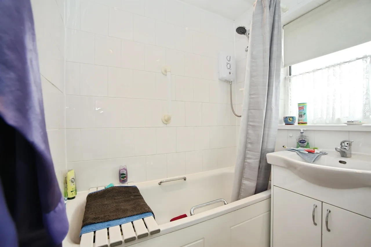 Clos Cyncoed Caerphilly, CF83, photo 16