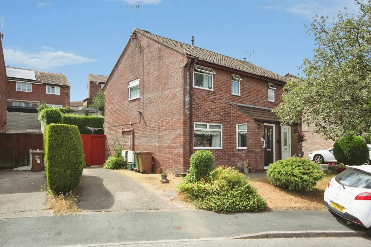 3 bed house for sale, Clos Cyncoed Caerphilly, CF83