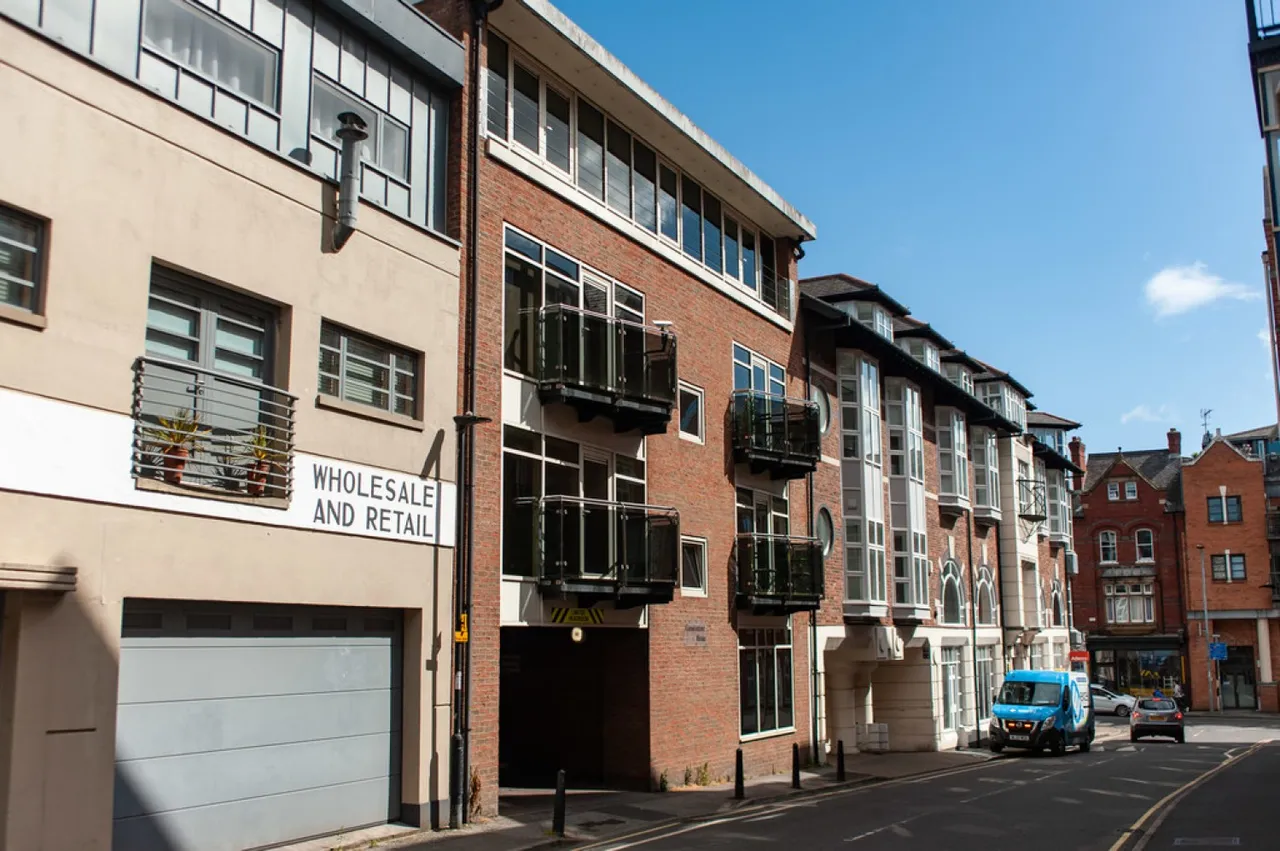 2 bed flat for sale, Fetter Lane, York, YO1