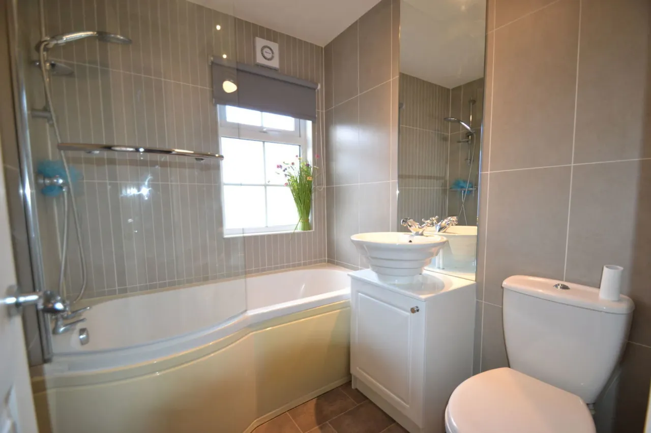 Wey Meadows, Weybridge, KT13 8XY, photo 8