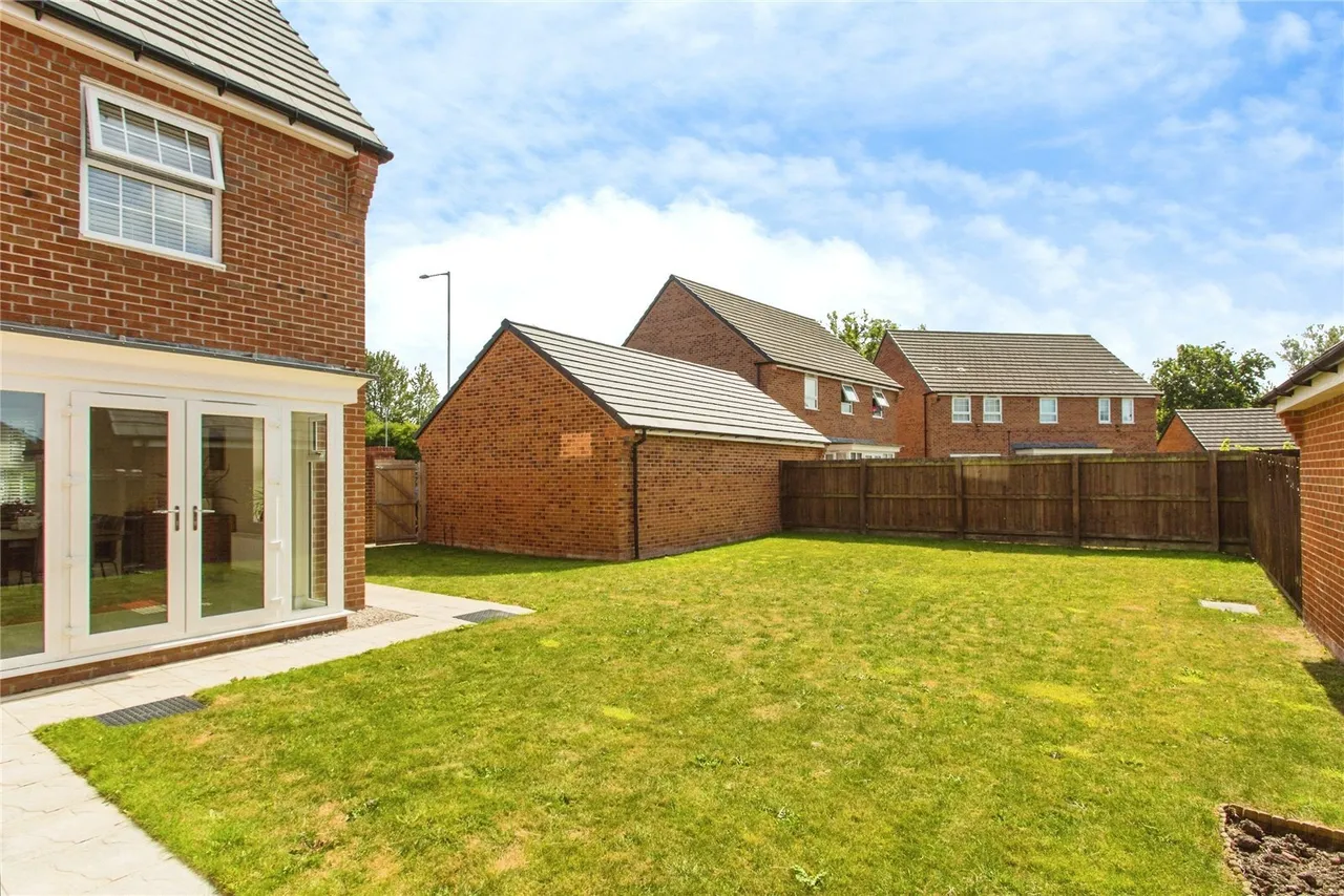 Blythe Road, Preston, PR4, photo 18