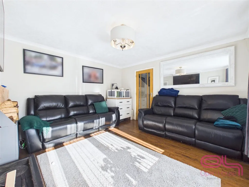 Handsacre Close, Swadlincote, DE11, photo 8