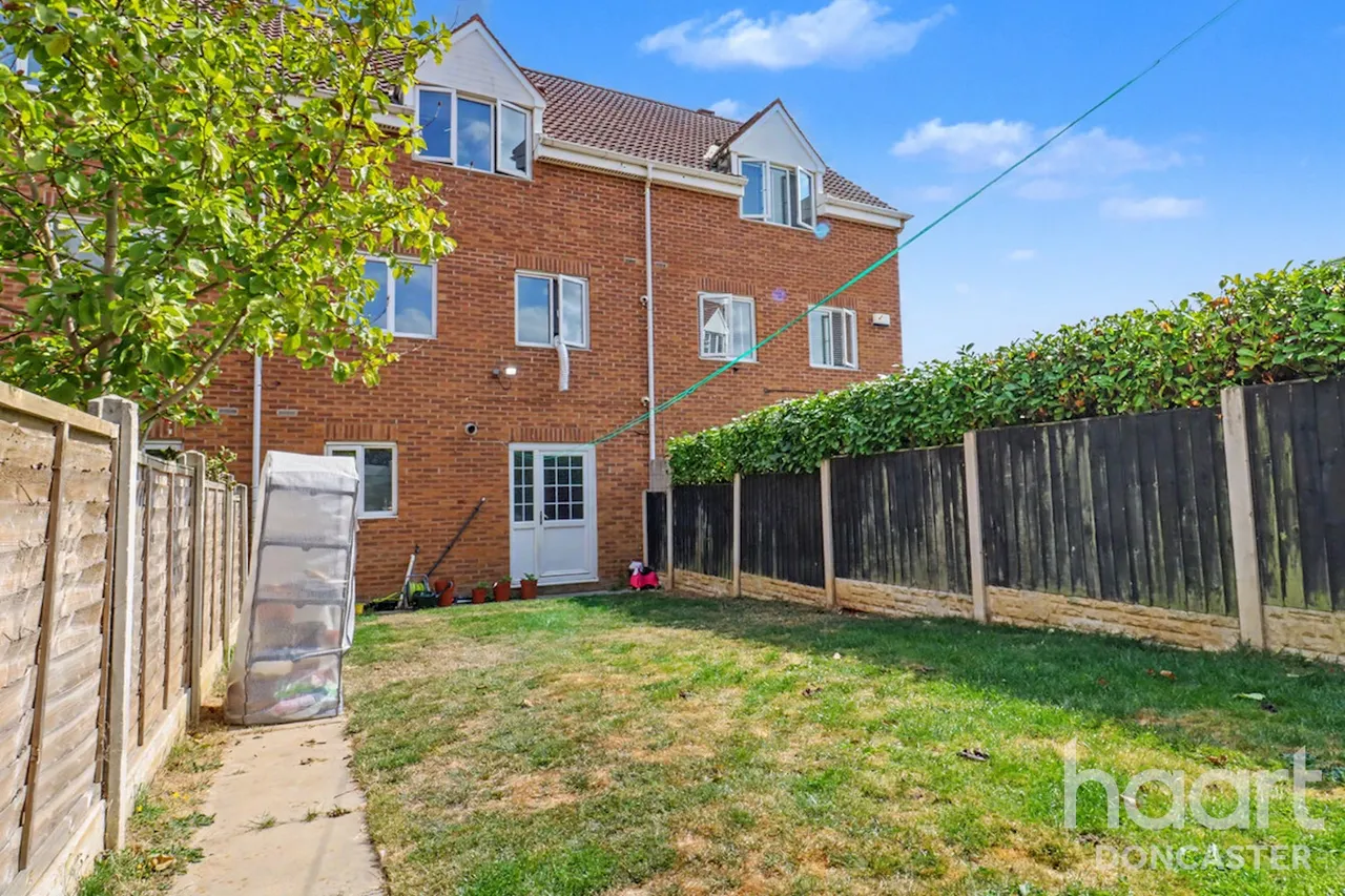 Oak Court, Woodfield Plantation, DN4, photo 18