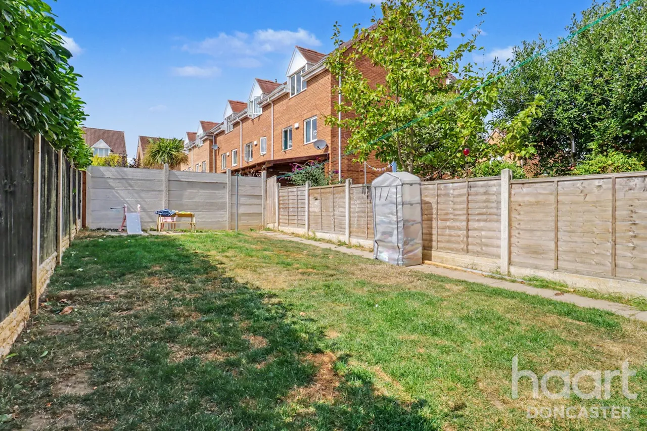 Oak Court, Woodfield Plantation, DN4, photo 16