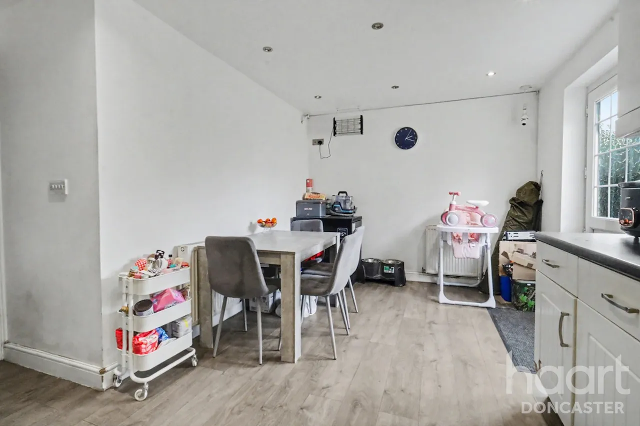 Oak Court, Woodfield Plantation, DN4, photo 3