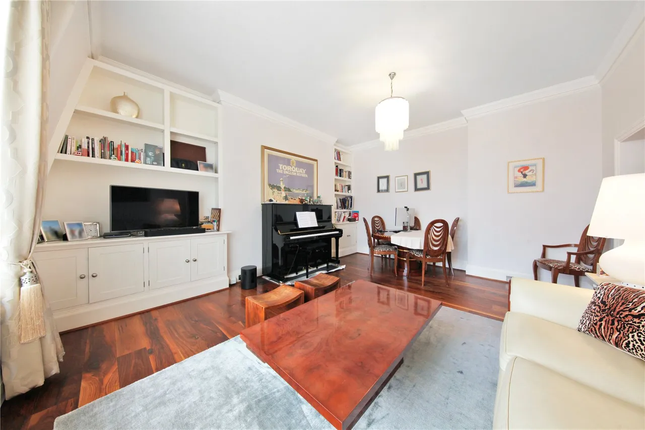 Sloane Court West, London, SW3, photo 3