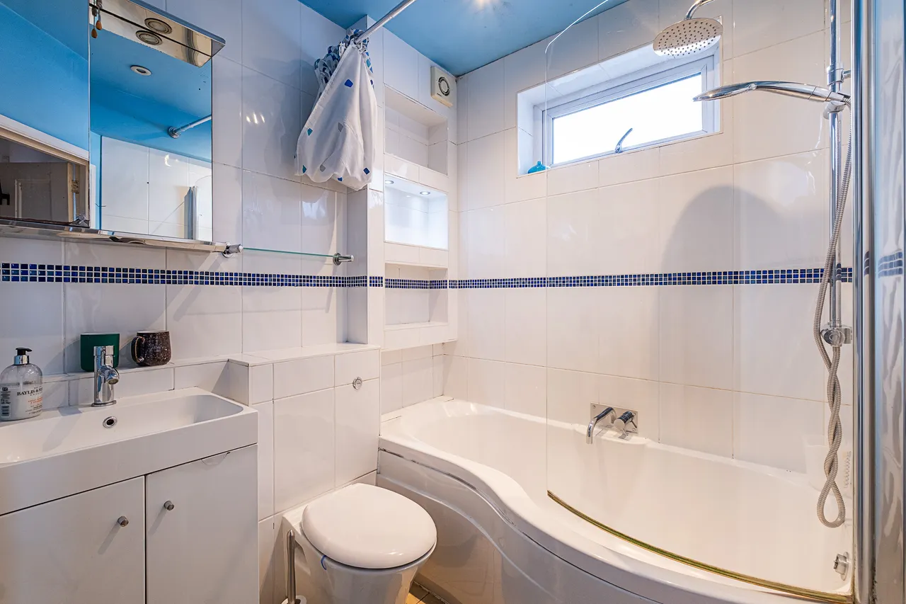 Strathearn Road, London, SW19, photo 8
