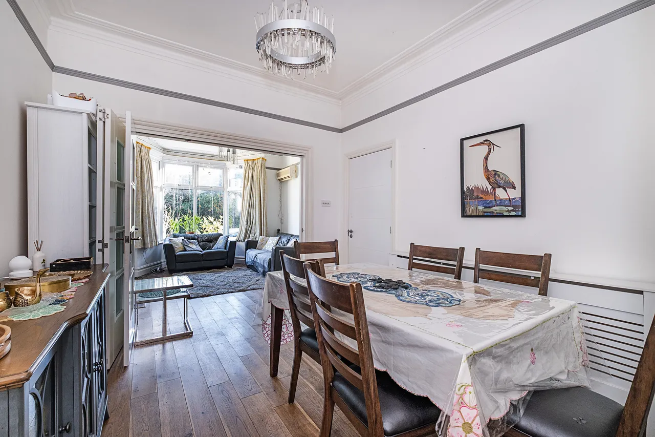 Strathearn Road, London, SW19, photo 11