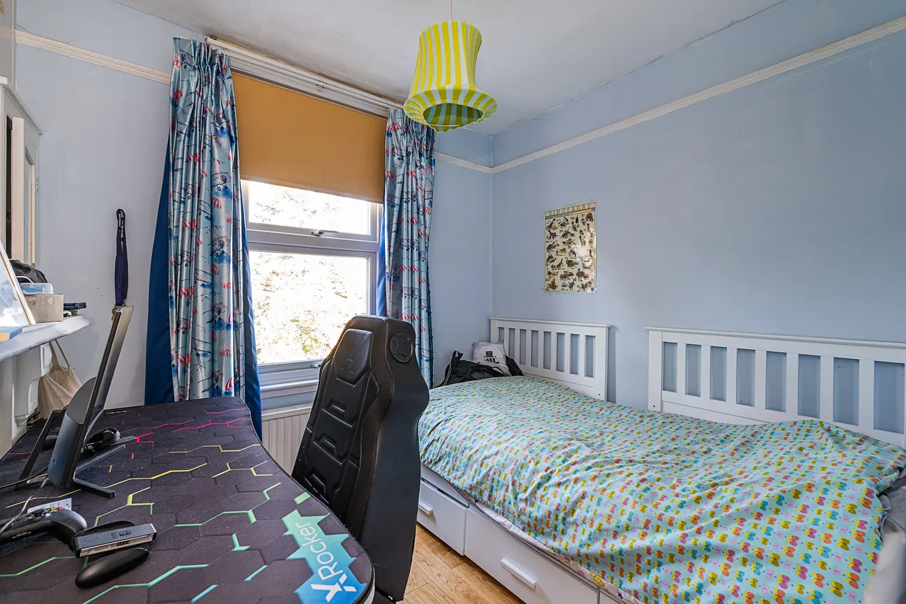 Strathearn Road, London, SW19, photo 10