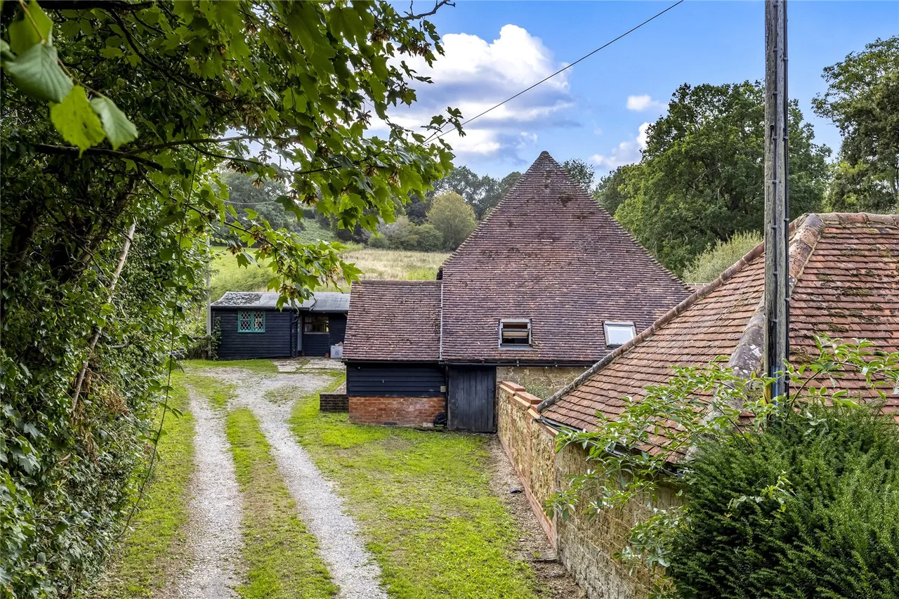 Gay Street Lane, Pulborough, RH20, photo 3