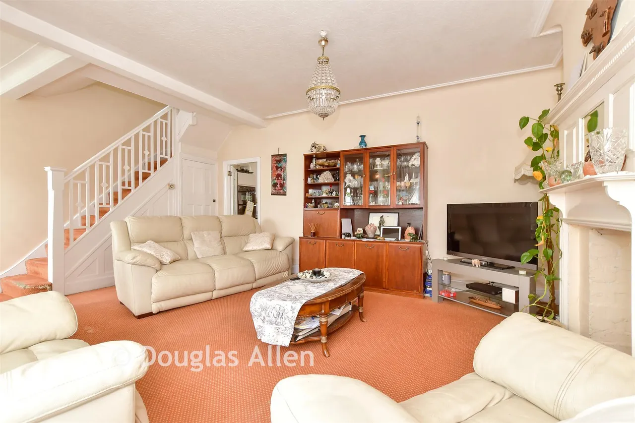 Wanstead Park Road, Gants Hill, IG1, photo 4
