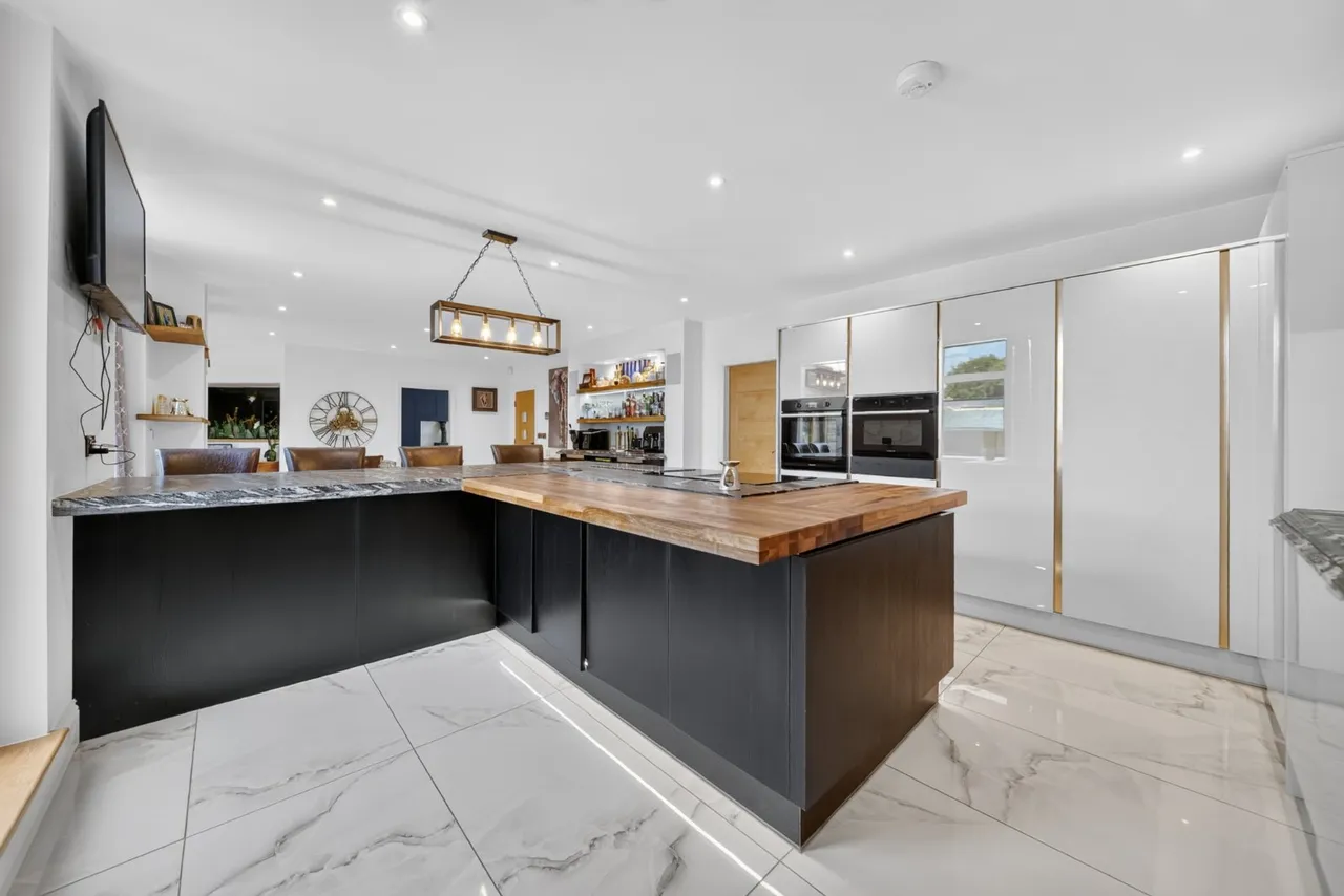 Monson Avenue, Calverley, LS28, photo 5