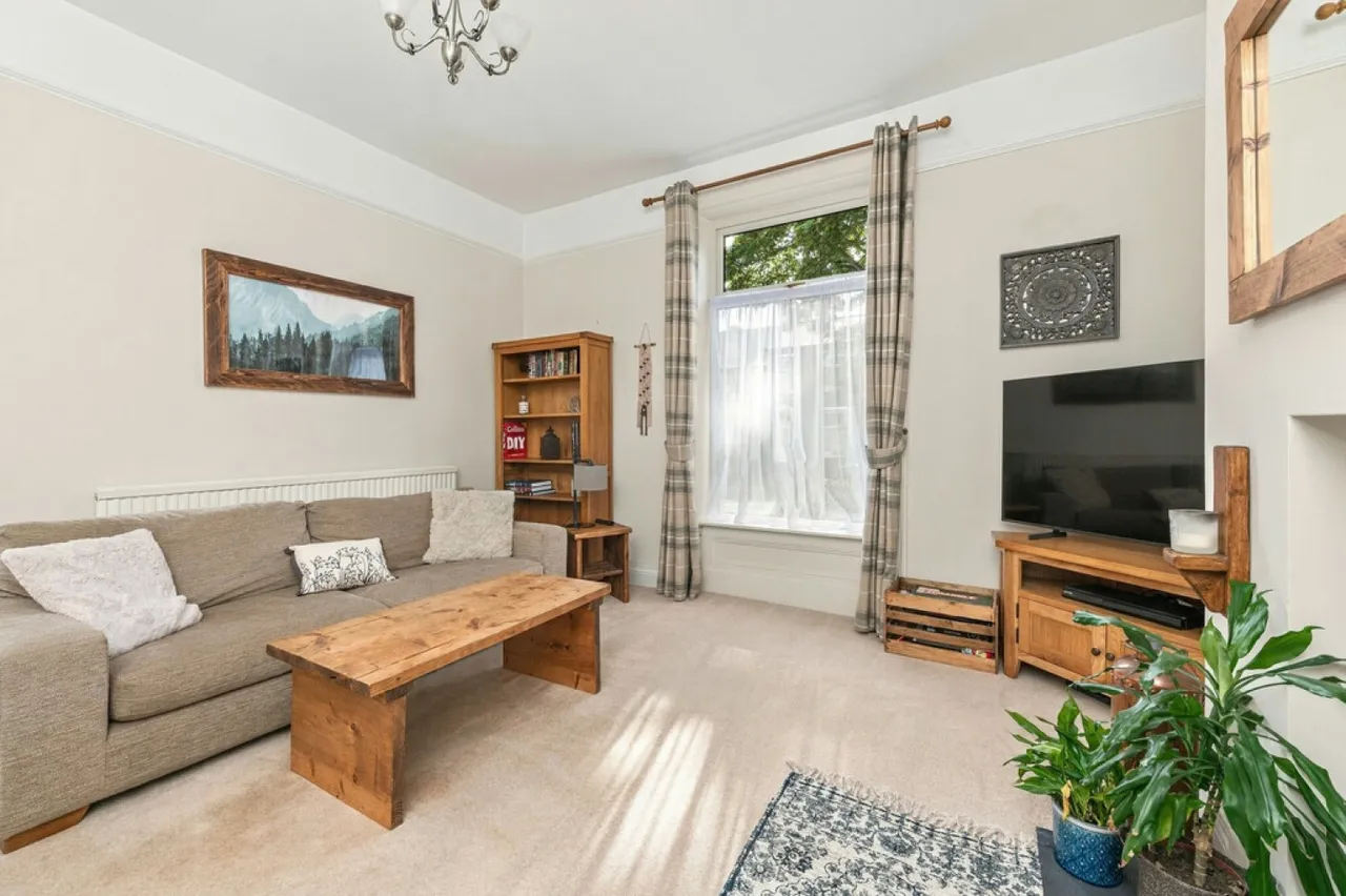 Clifton Road, Marsh, HD1, photo 12