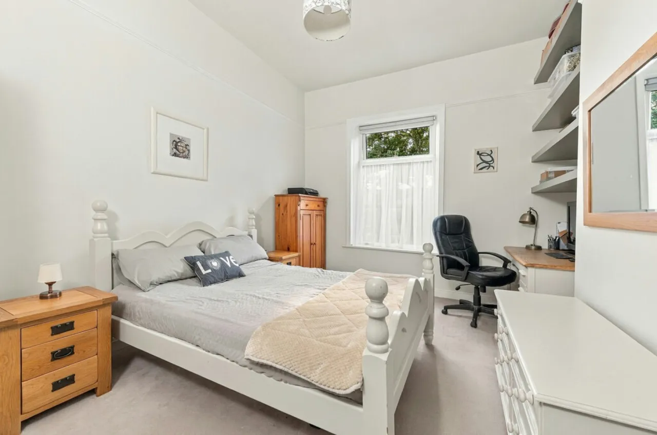Clifton Road, Marsh, HD1, photo 9