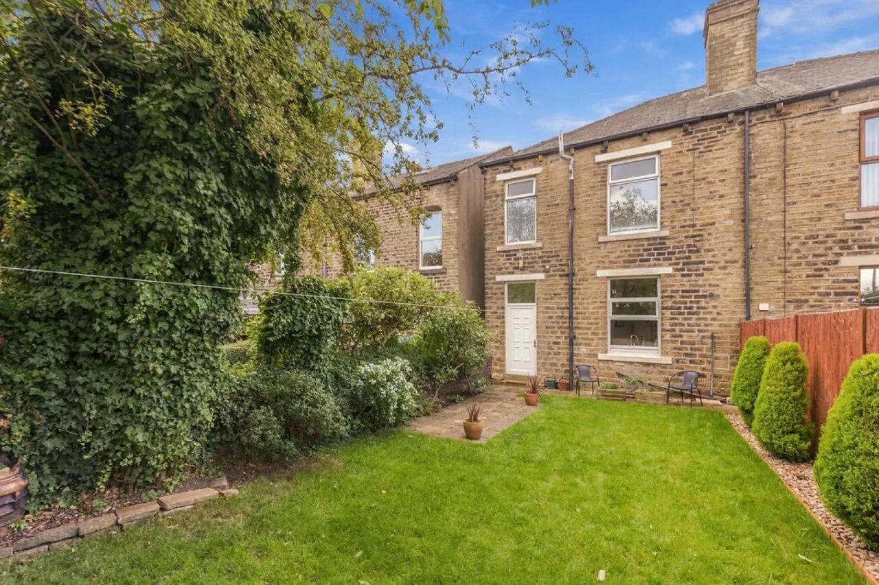 Clifton Road, Marsh, HD1, photo 5